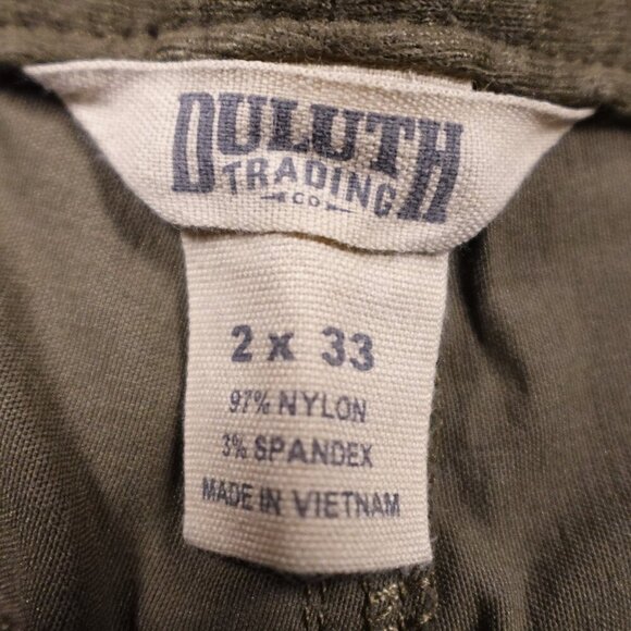 Duluth DuluthFlex Dry on the Fly Convertible Bootcut Pants women's 2 olive green - Picture 4 of 12